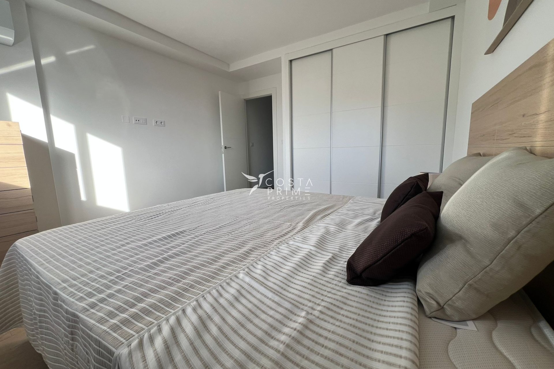 Nowy budynek - Szalet - Portmán