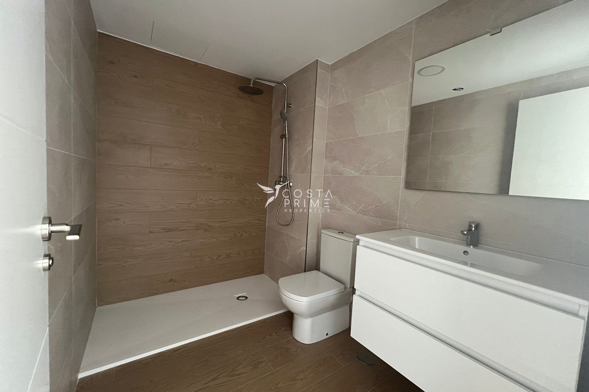 Nowy budynek - Szalet - Portmán