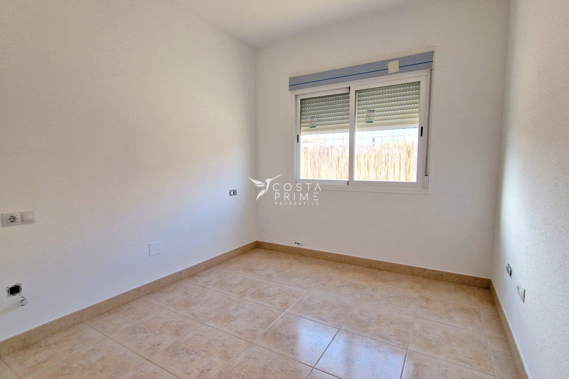 Nowy budynek - Szalet - Purias