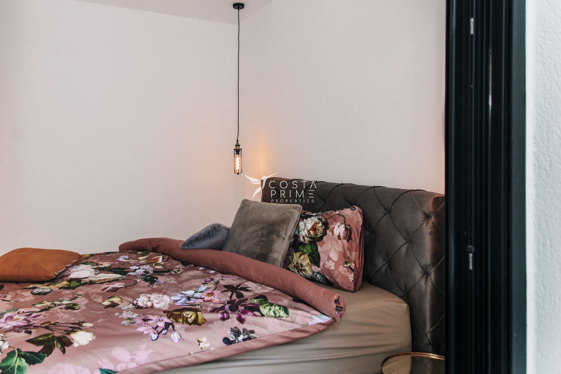 Nowy budynek - Szalet - Rojales