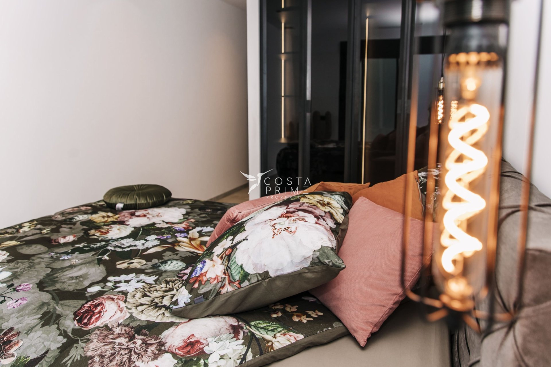 Nowy budynek - Szalet - Rojales