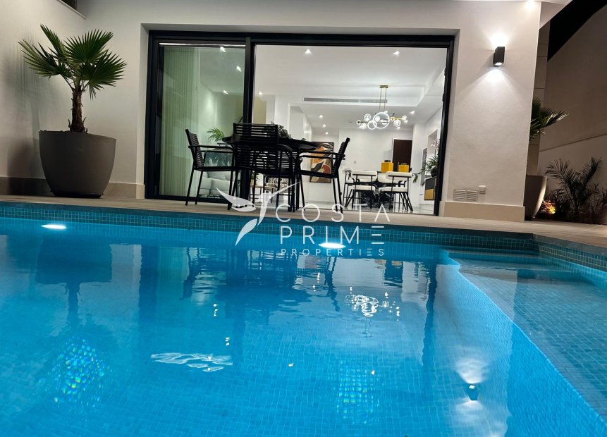 Nowy budynek - Szalet - San Pedro del Pinatar