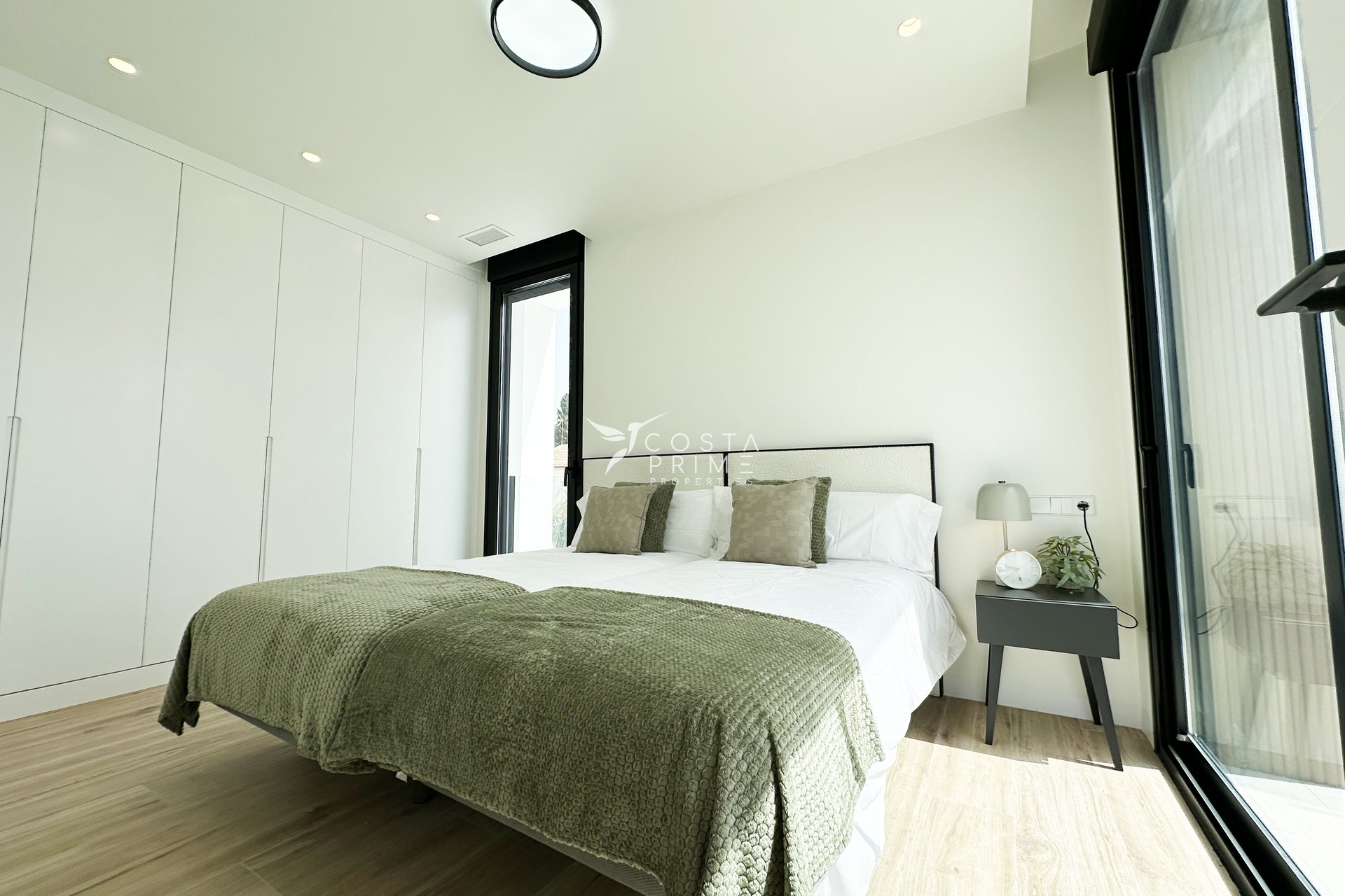 Nowy budynek - Szalet - Torre de la Horadada