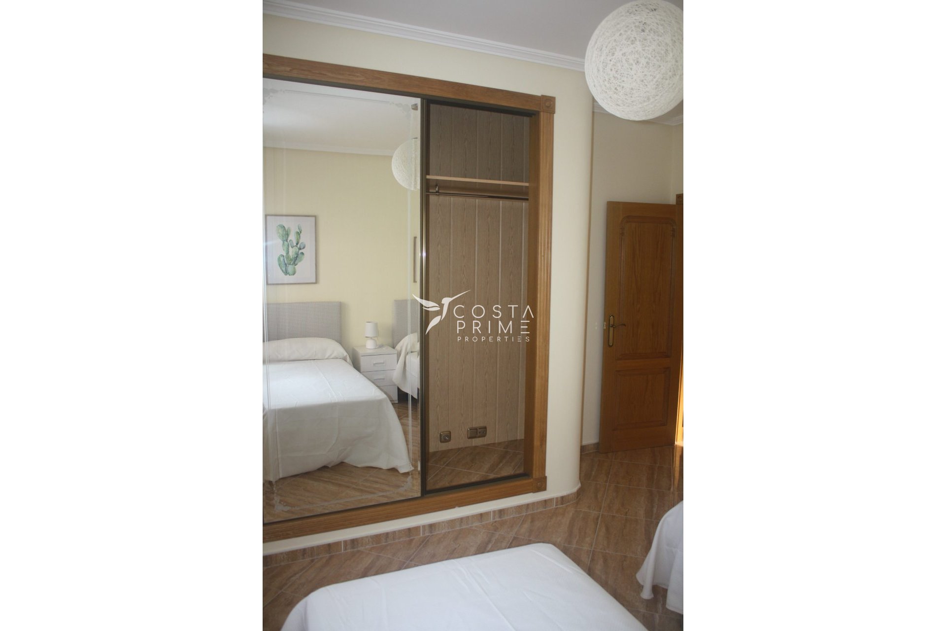 Nowy budynek - Szalet - Torrevieja