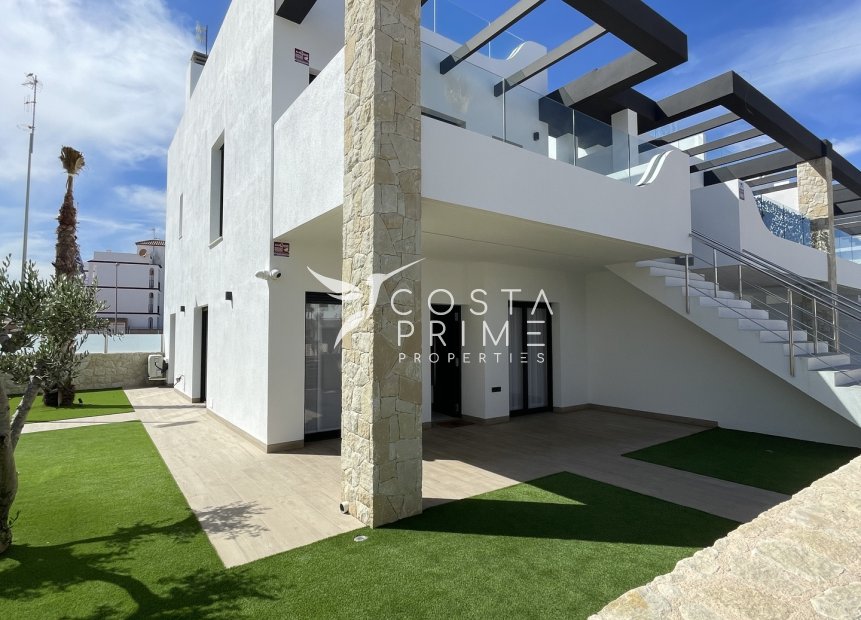 Nowy budynek - Szalet - Torrevieja