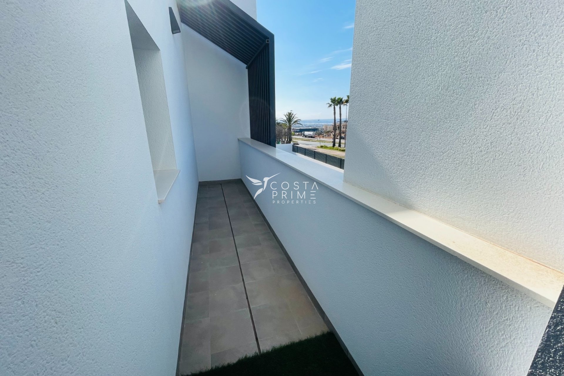 Nowy budynek - Szalet - Torrevieja