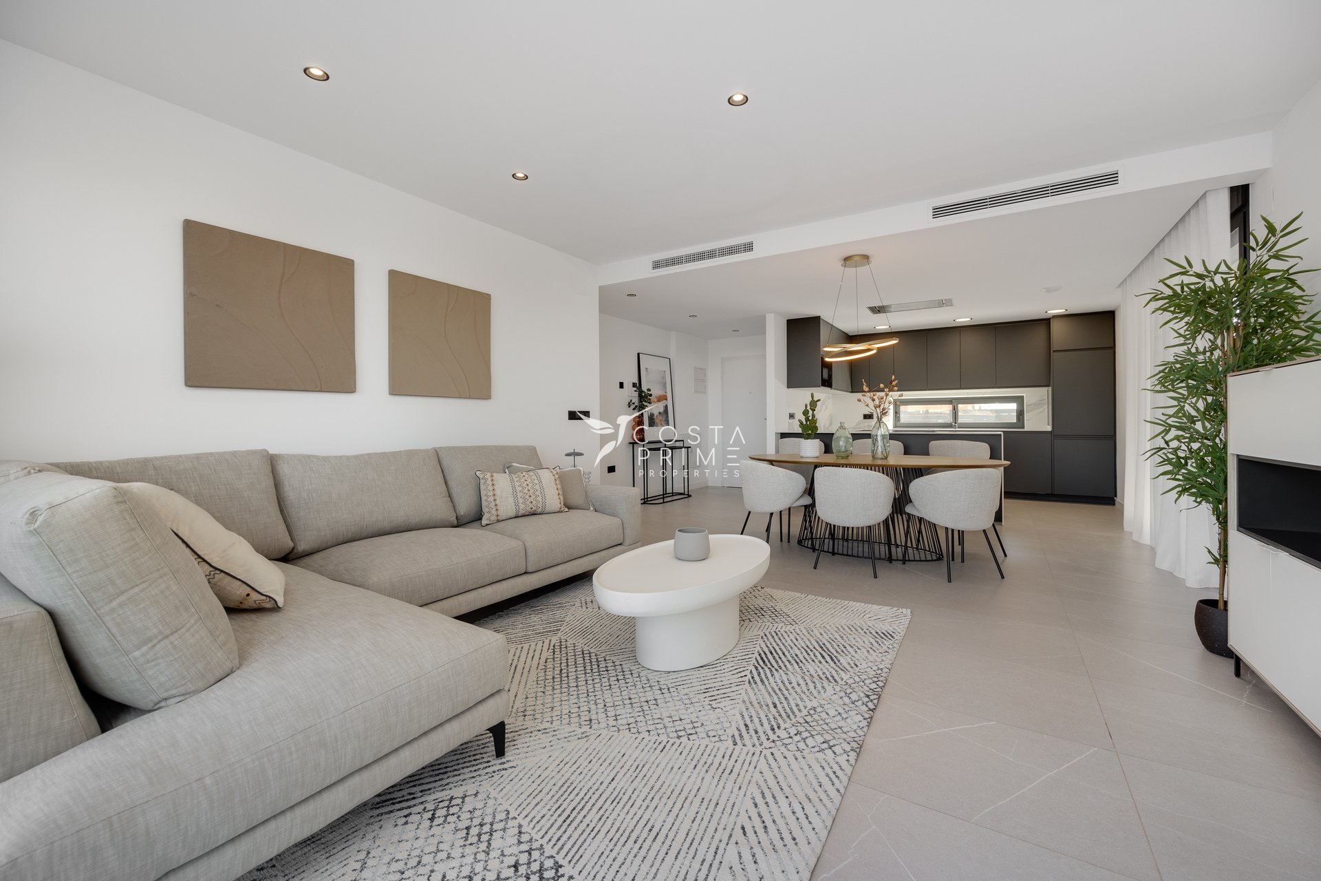 Nowy budynek - Szalet - Torrevieja