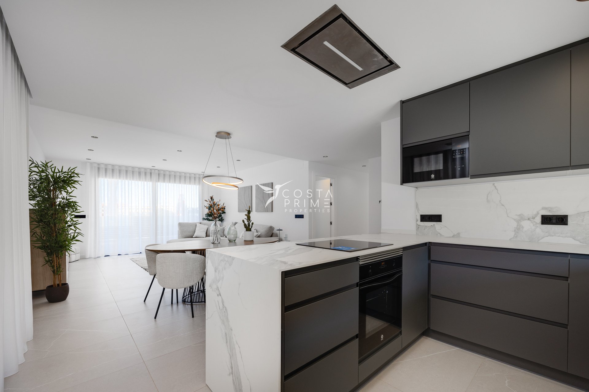 Nowy budynek - Szalet - Torrevieja