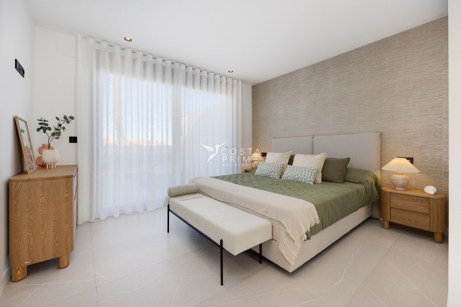 Nowy budynek - Szalet - Torrevieja