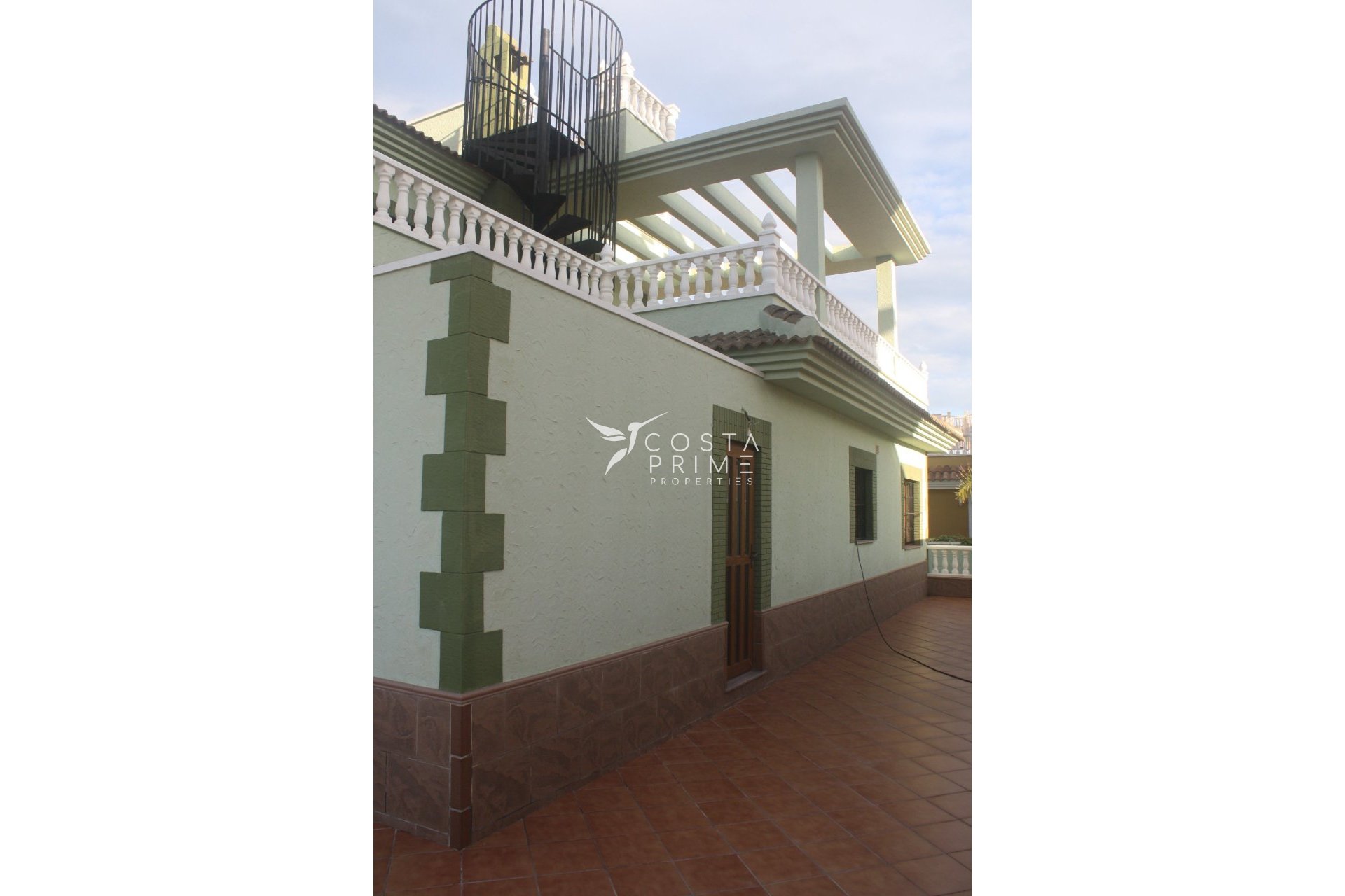 Nowy budynek - Szalet - Torrevieja