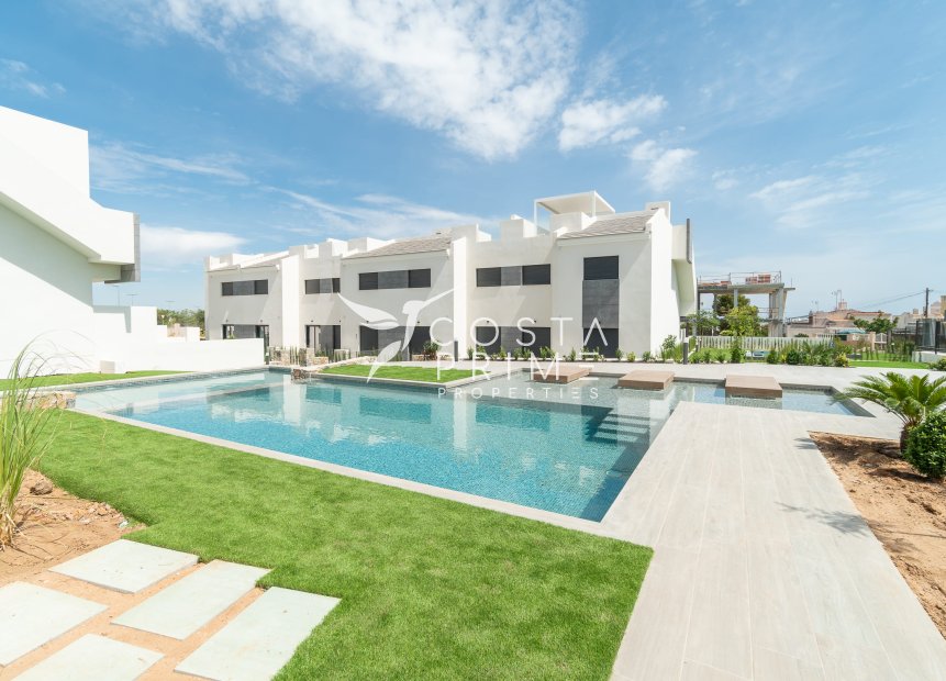 Obra nueva - Adosado / Pareado - Torrevieja