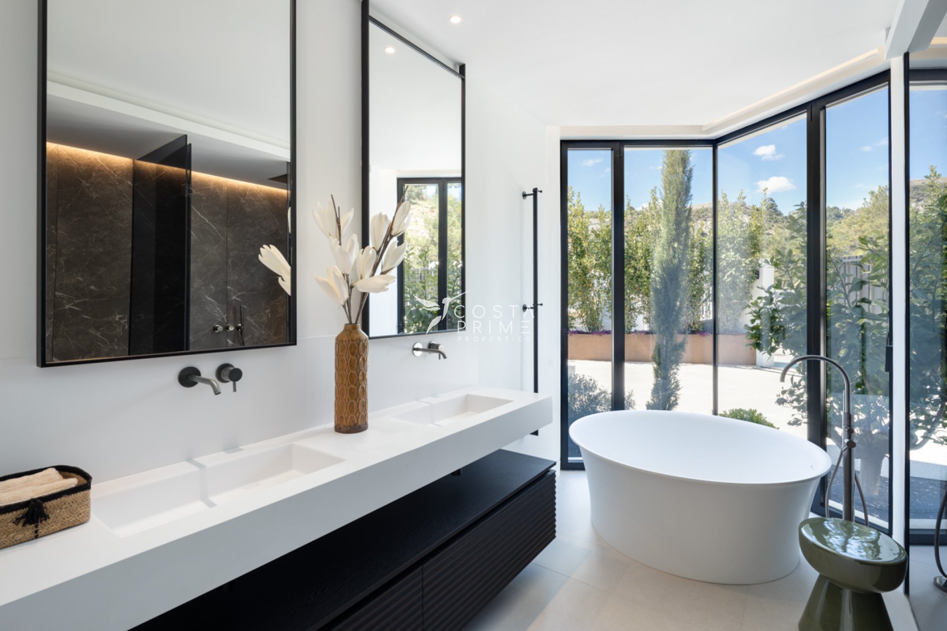 Obra nueva - Chalet / Villa - Benahavís