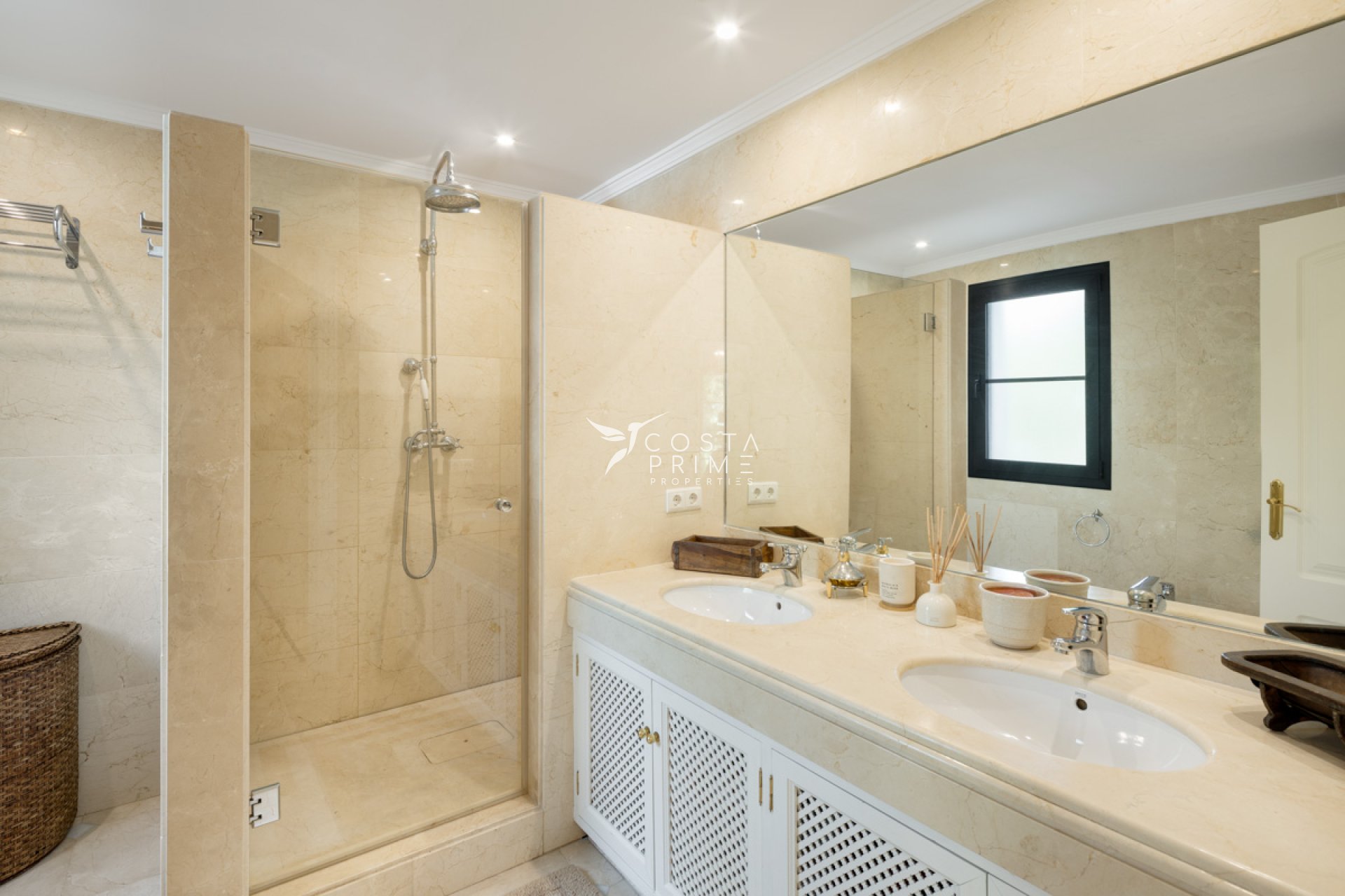 Obra nueva - Chalet / Villa - Benahavís