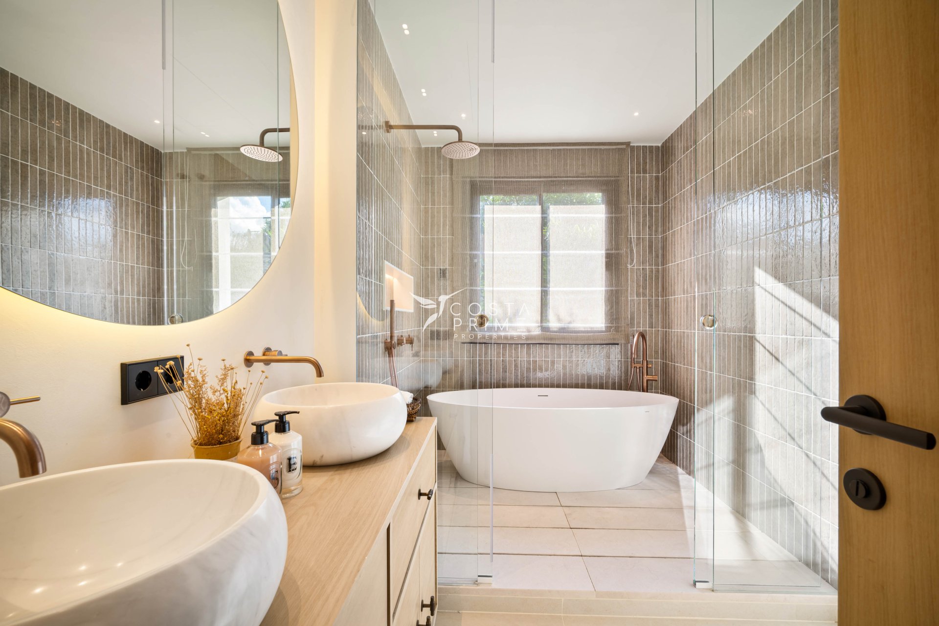 Obra nueva - Chalet / Villa - Marbella