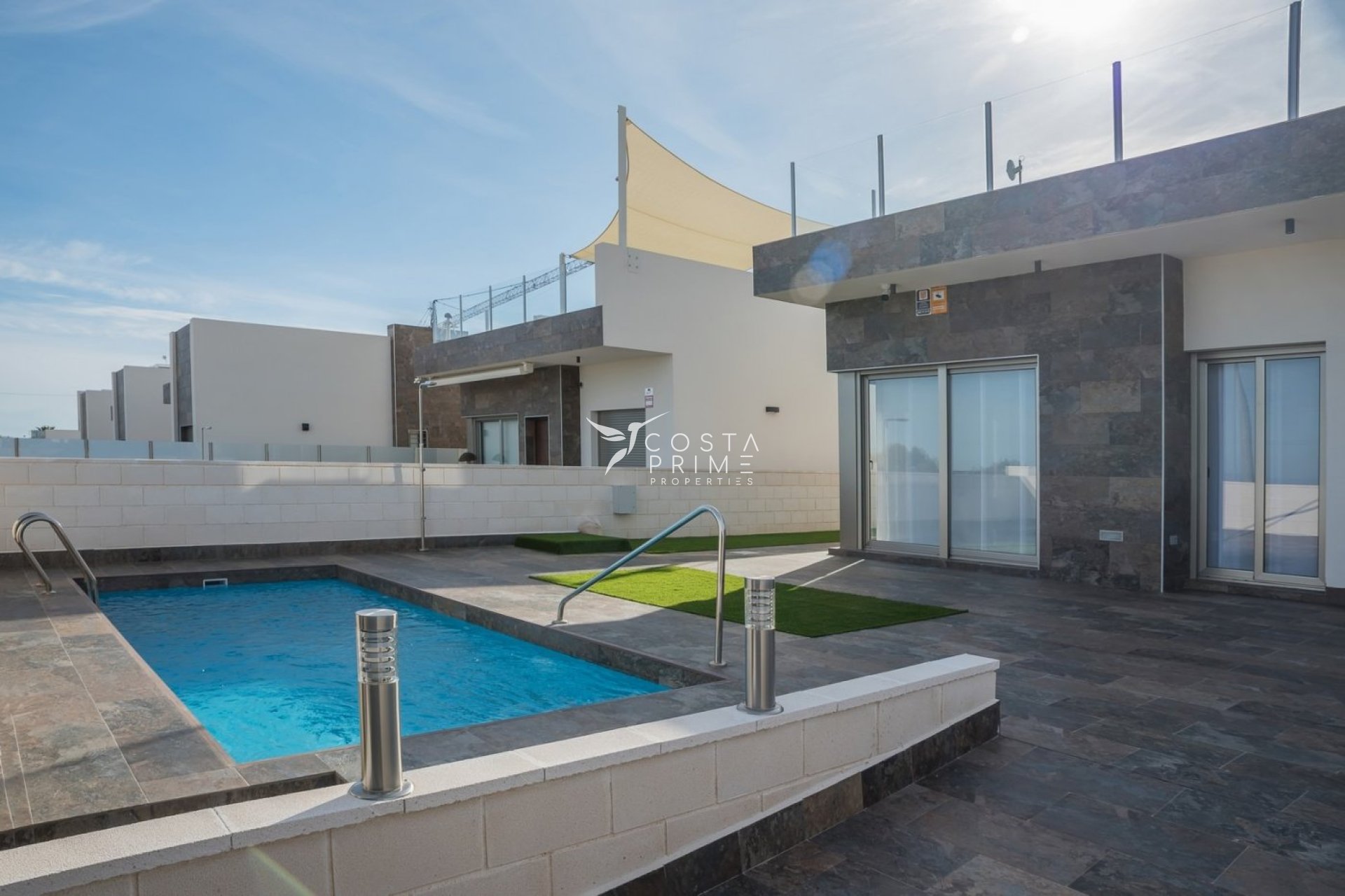 Obra nueva - Chalet / Villa - Orihuela Costa