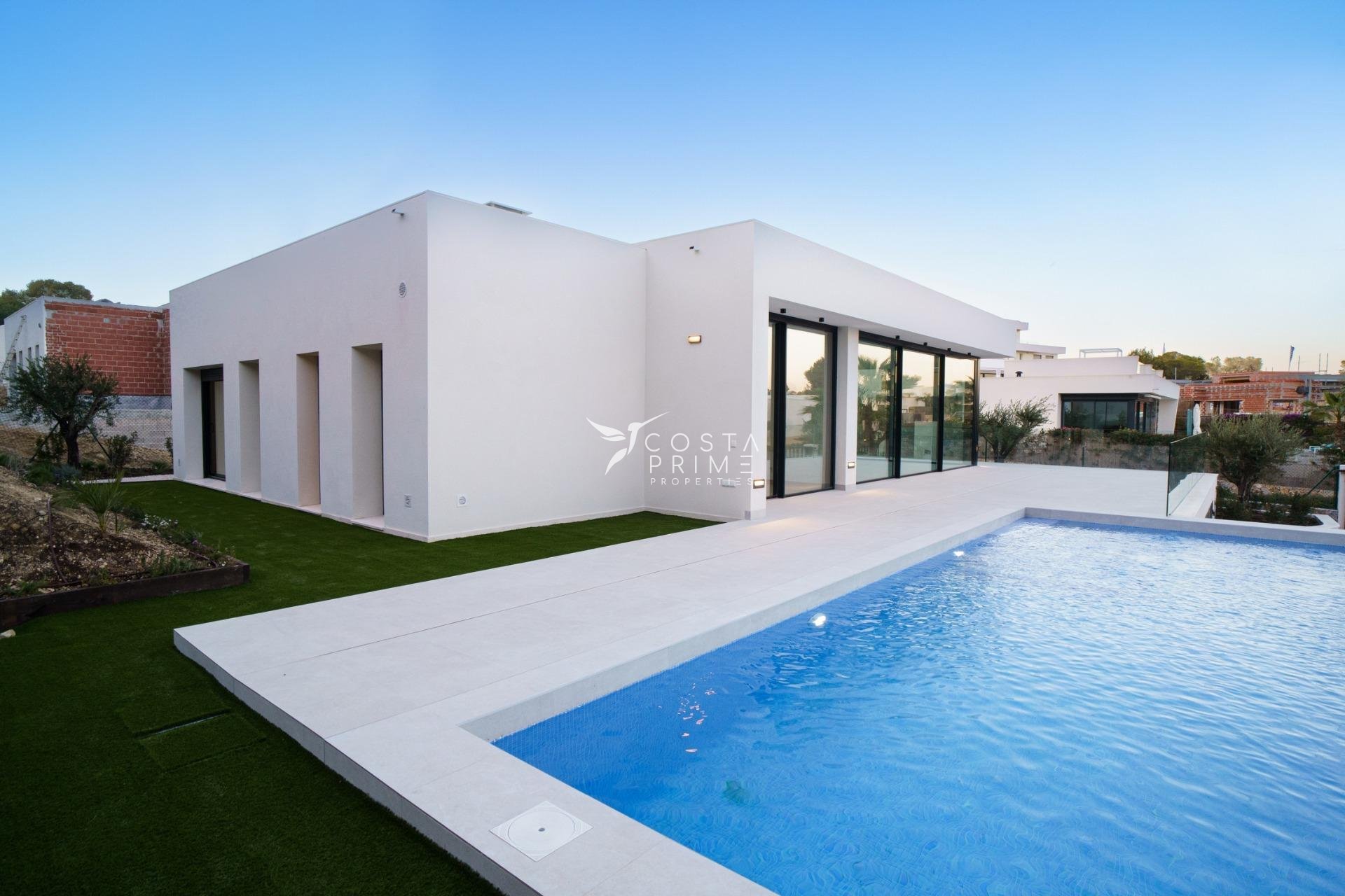 Obra nueva - Chalet / Villa - Orihuela