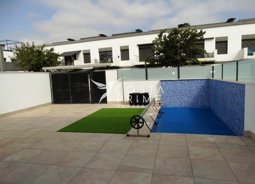 Obra nueva - Chalet / Villa - Pilar de la Horadada