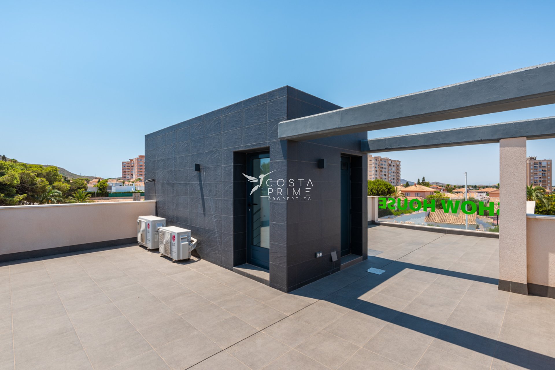 Obra nueva - Chalet / Villa - Playa Paraiso