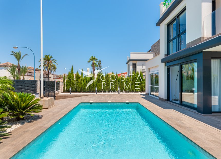 Obra nueva - Chalet / Villa - Playa Paraiso