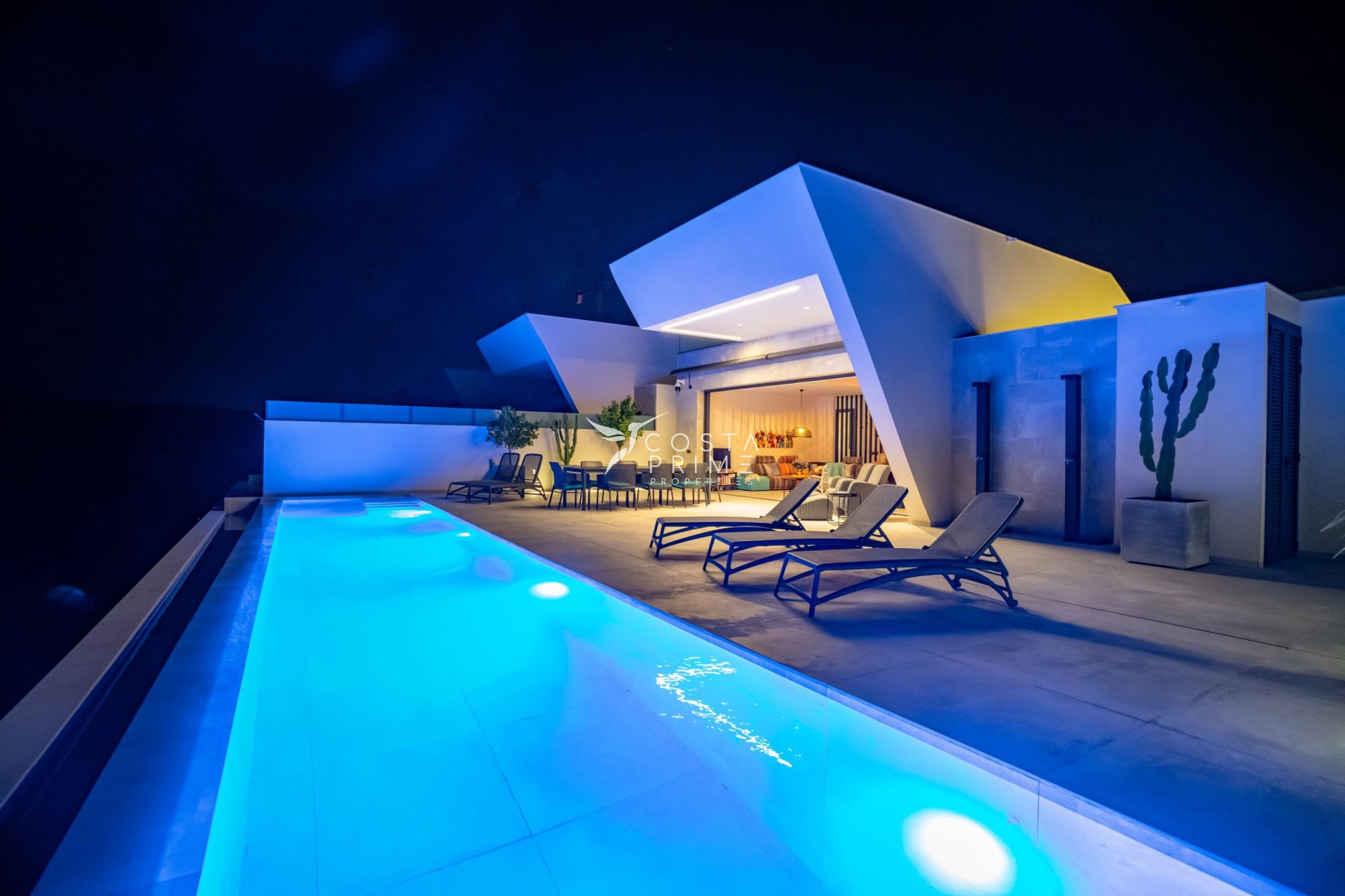Obra nueva - Chalet / Villa - Rojales