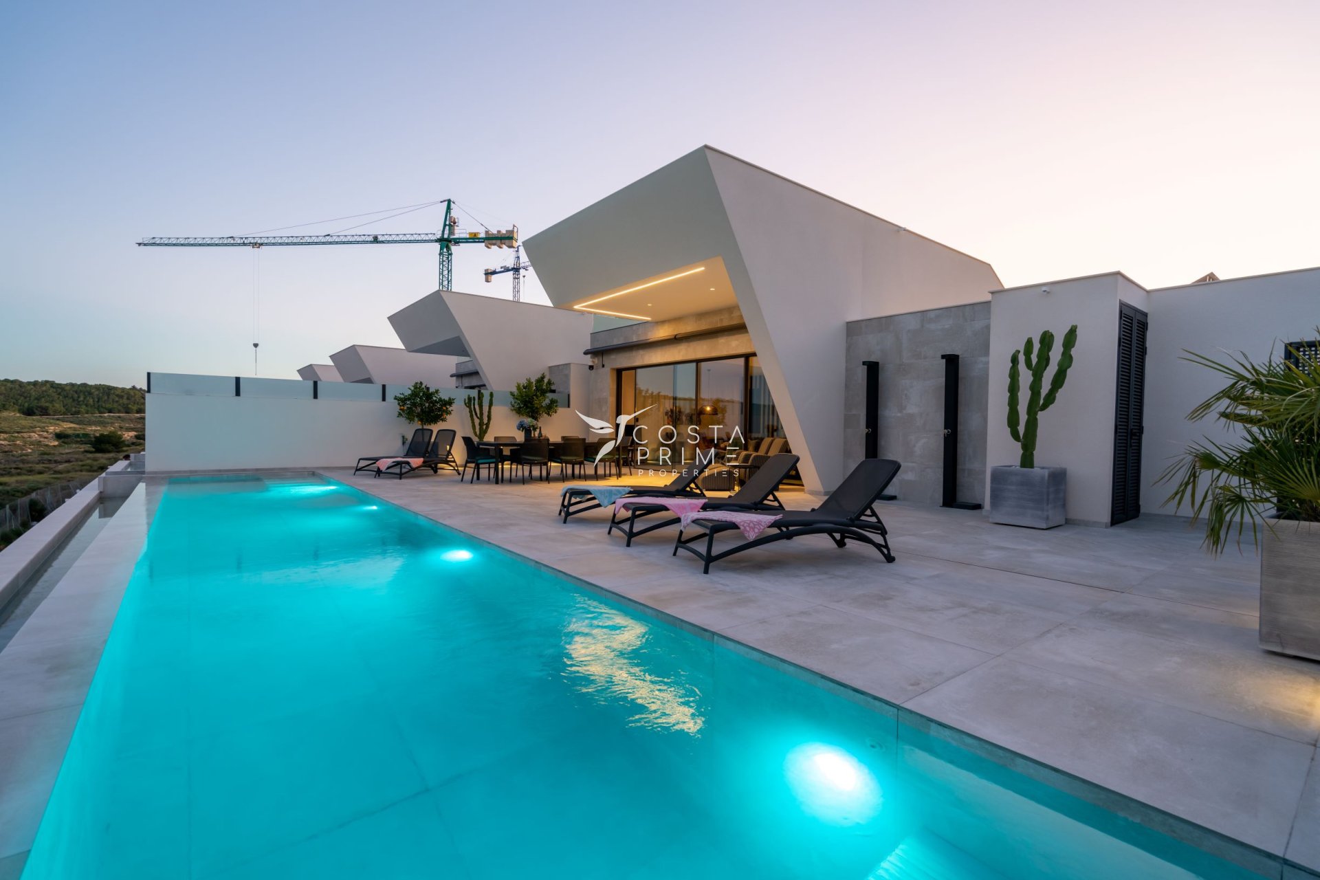 Obra nueva - Chalet / Villa - Rojales