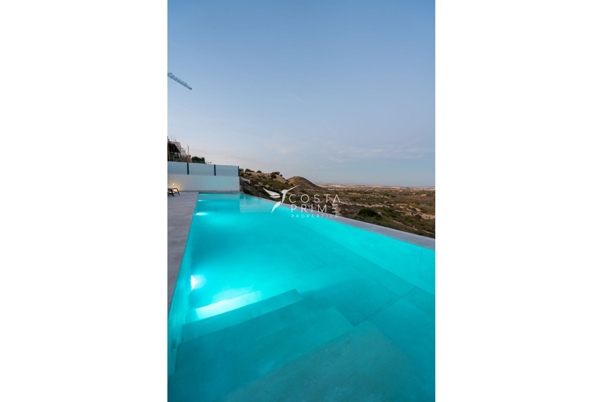 Obra nueva - Chalet / Villa - Rojales