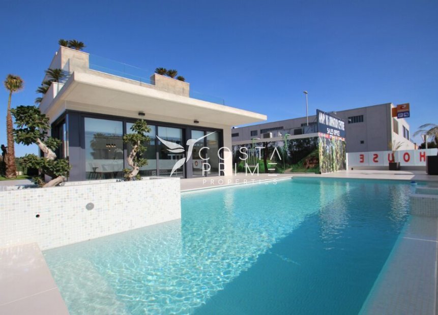 Obra nueva - Chalet / Villa - San Miguel de Salinas