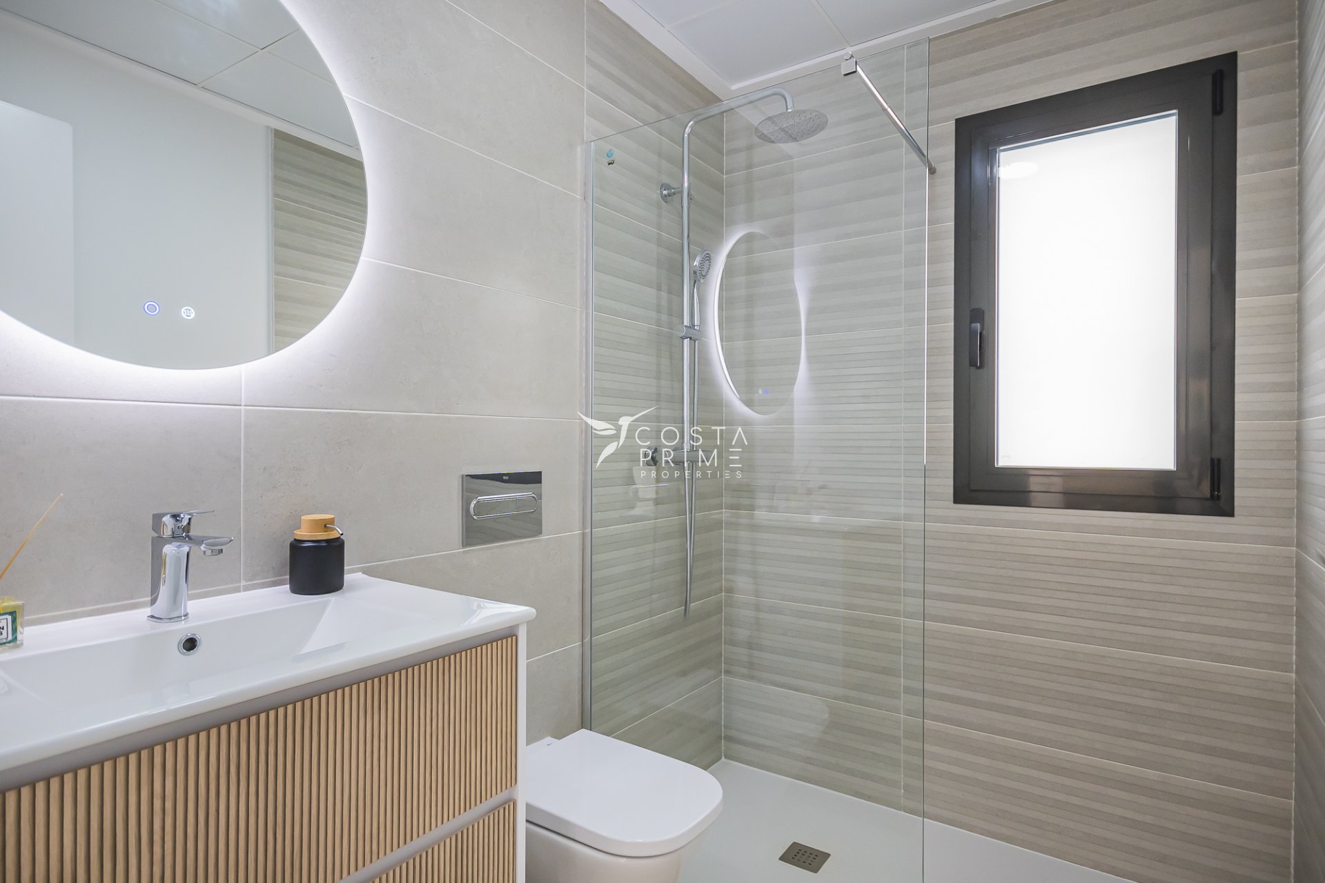 Obra nueva - Chalet / Villa - Torrevieja