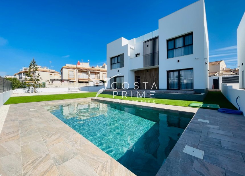 Obra nueva - Chalet / Villa - Torrevieja