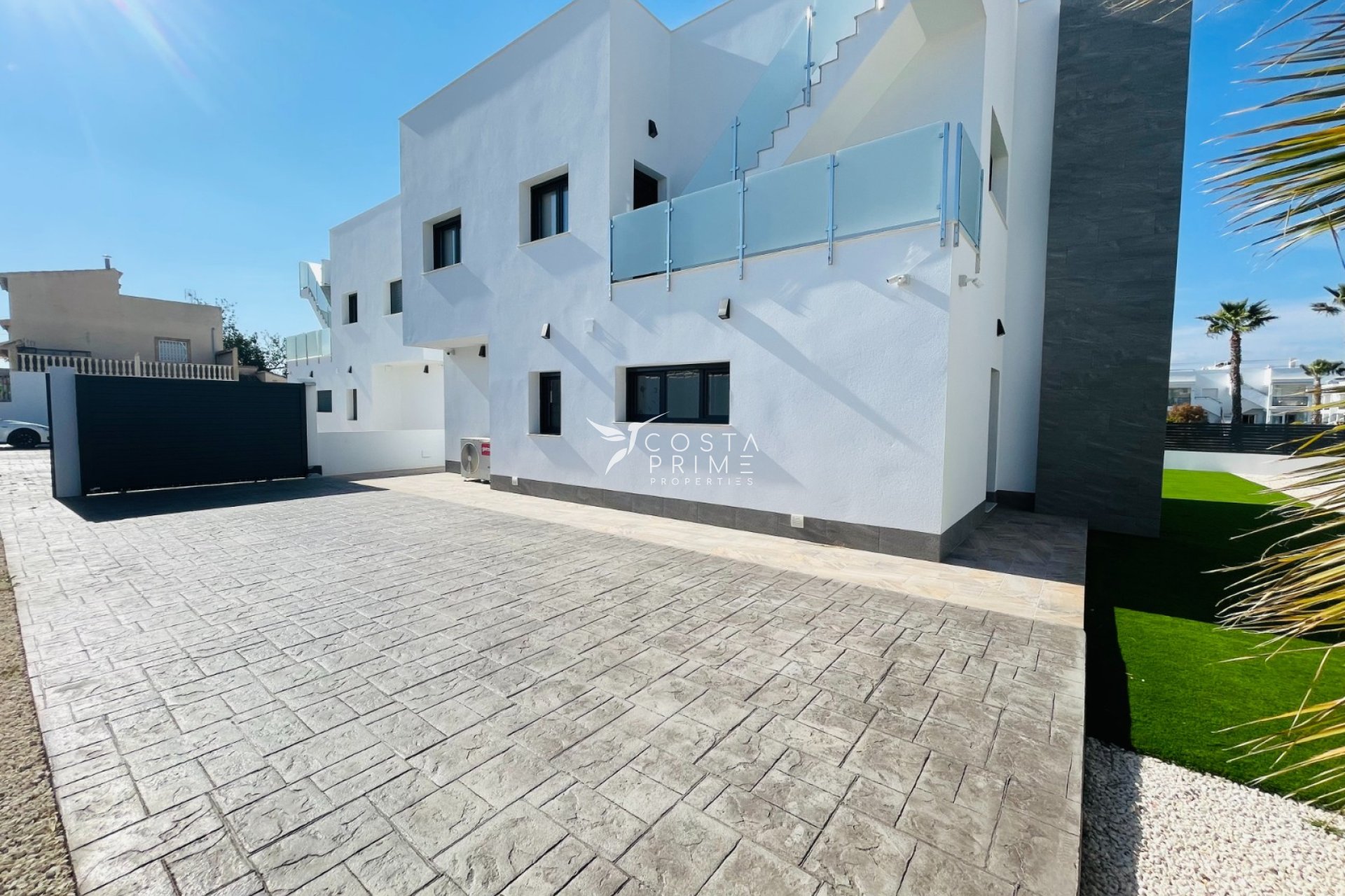 Obra nueva - Chalet / Villa - Torrevieja