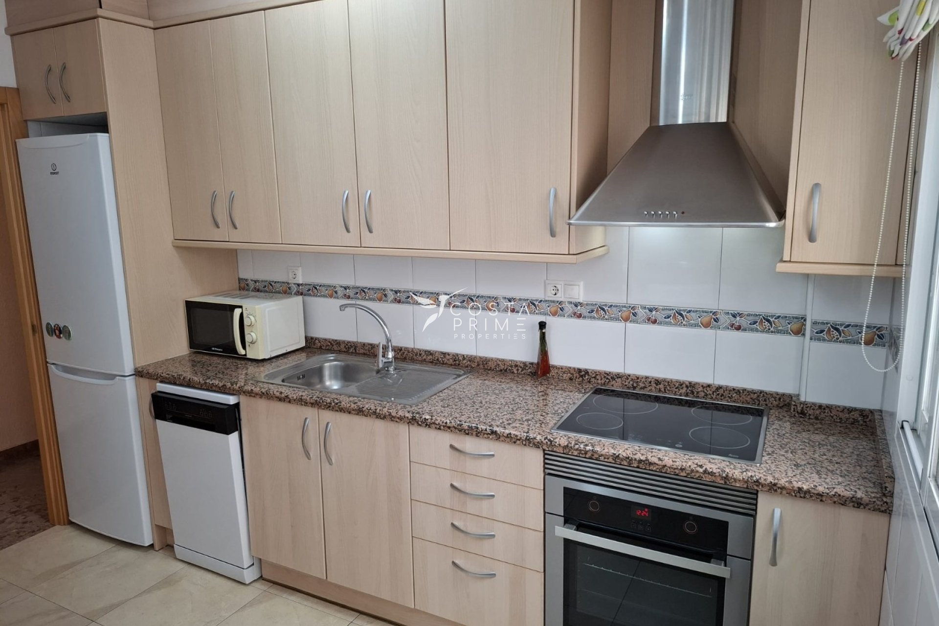 Odsprzedaż - Daszek - Benidorm