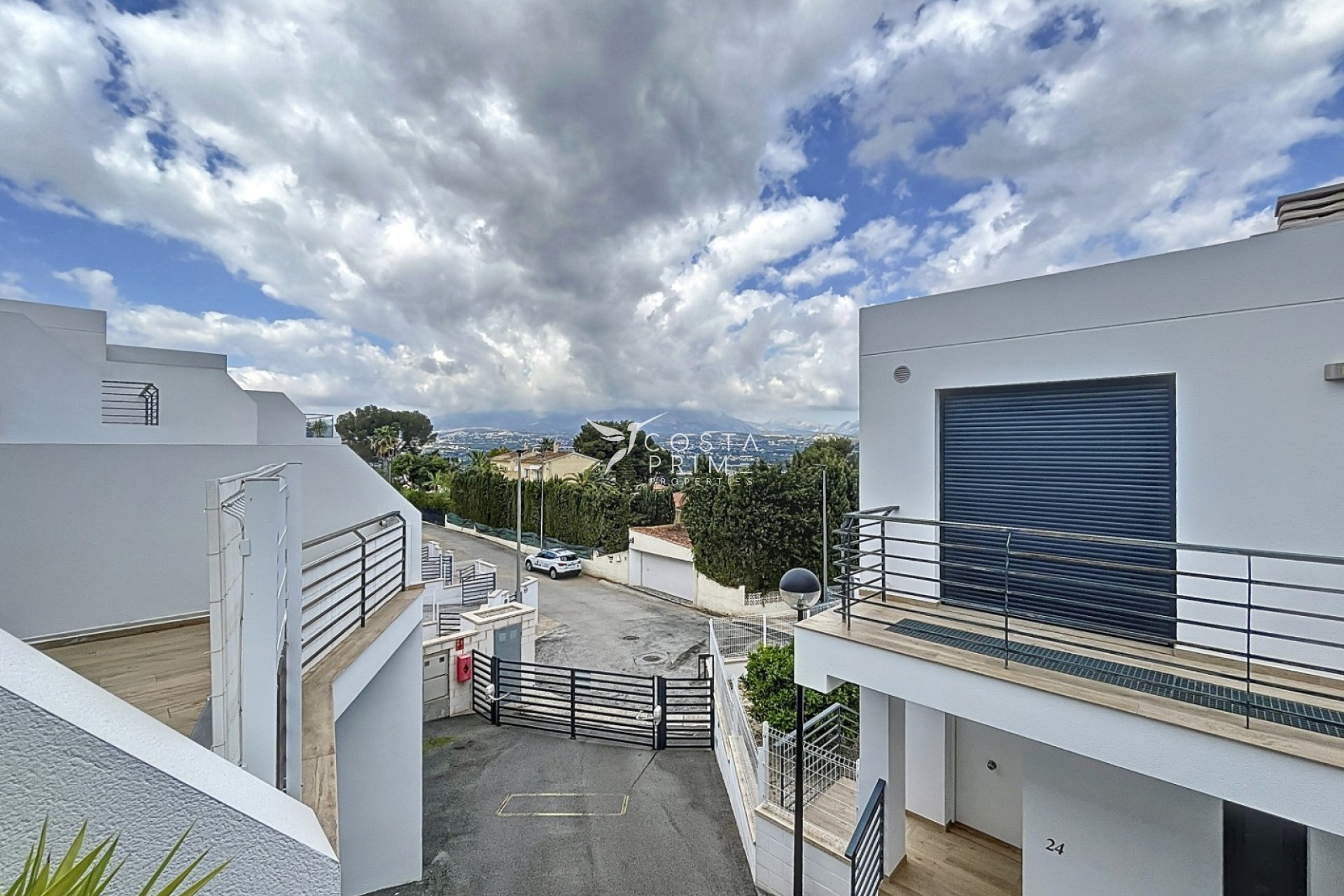 Odsprzedaż - Kamienica / bliźniak - Albir