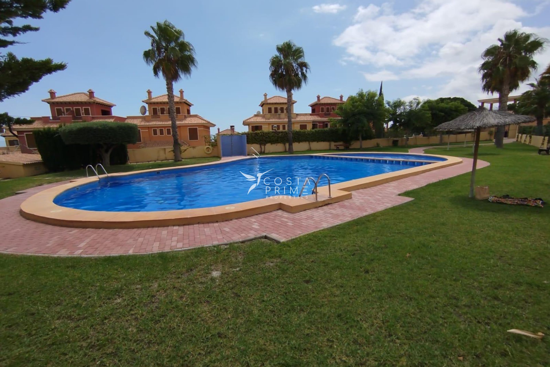 Odsprzedaż - Kamienica / bliźniak - Finestrat