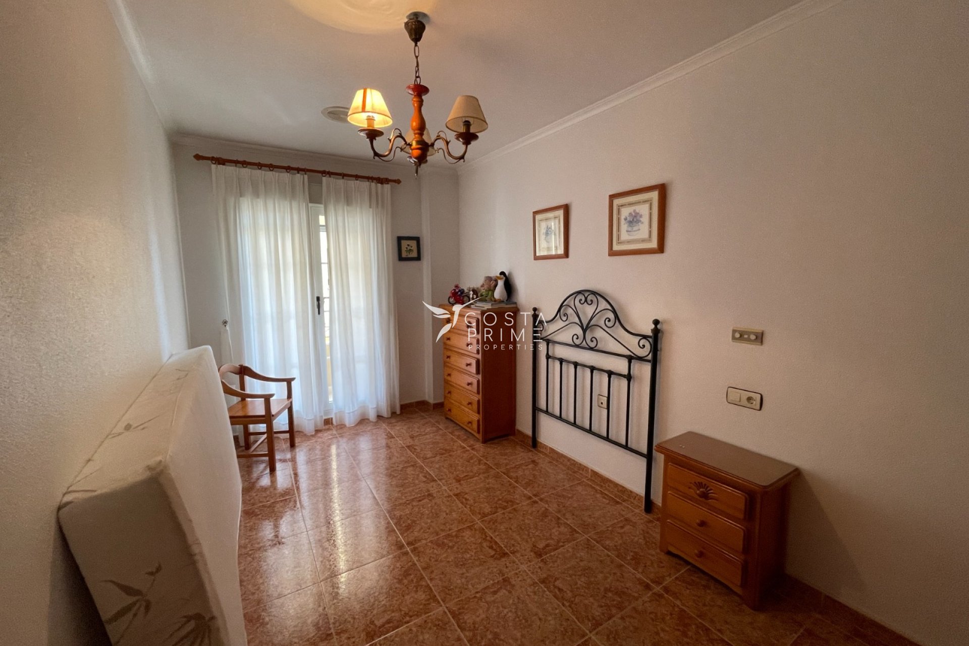 Odsprzedaż - Kamienica / bliźniak - Formentera del Segura