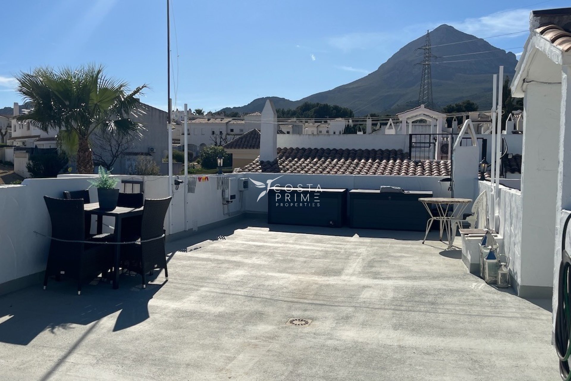 Odsprzedaż - Kamienica / bliźniak - La Nucía