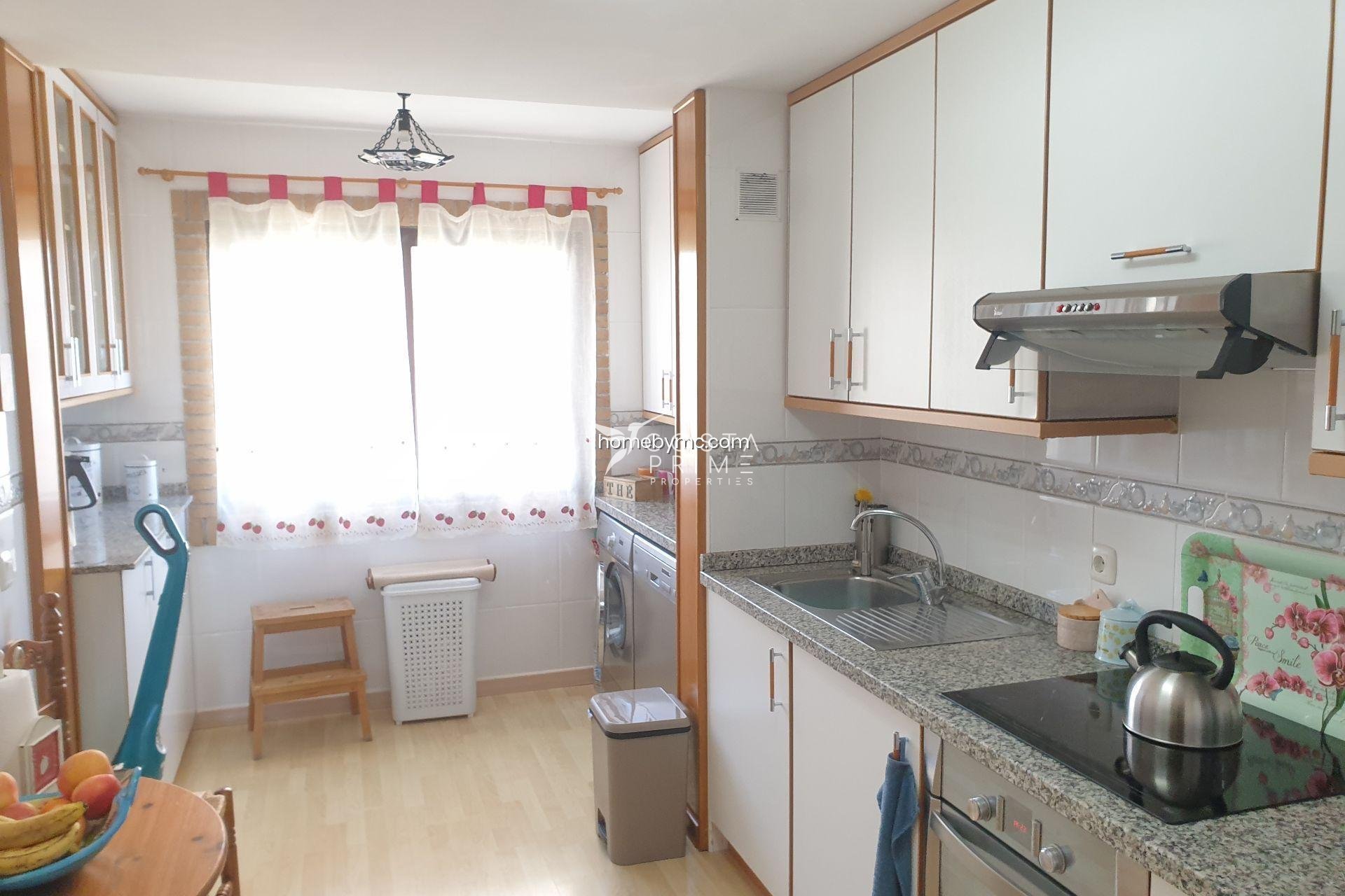 Odsprzedaż - Mieszkanie w Bloku - Benidorm