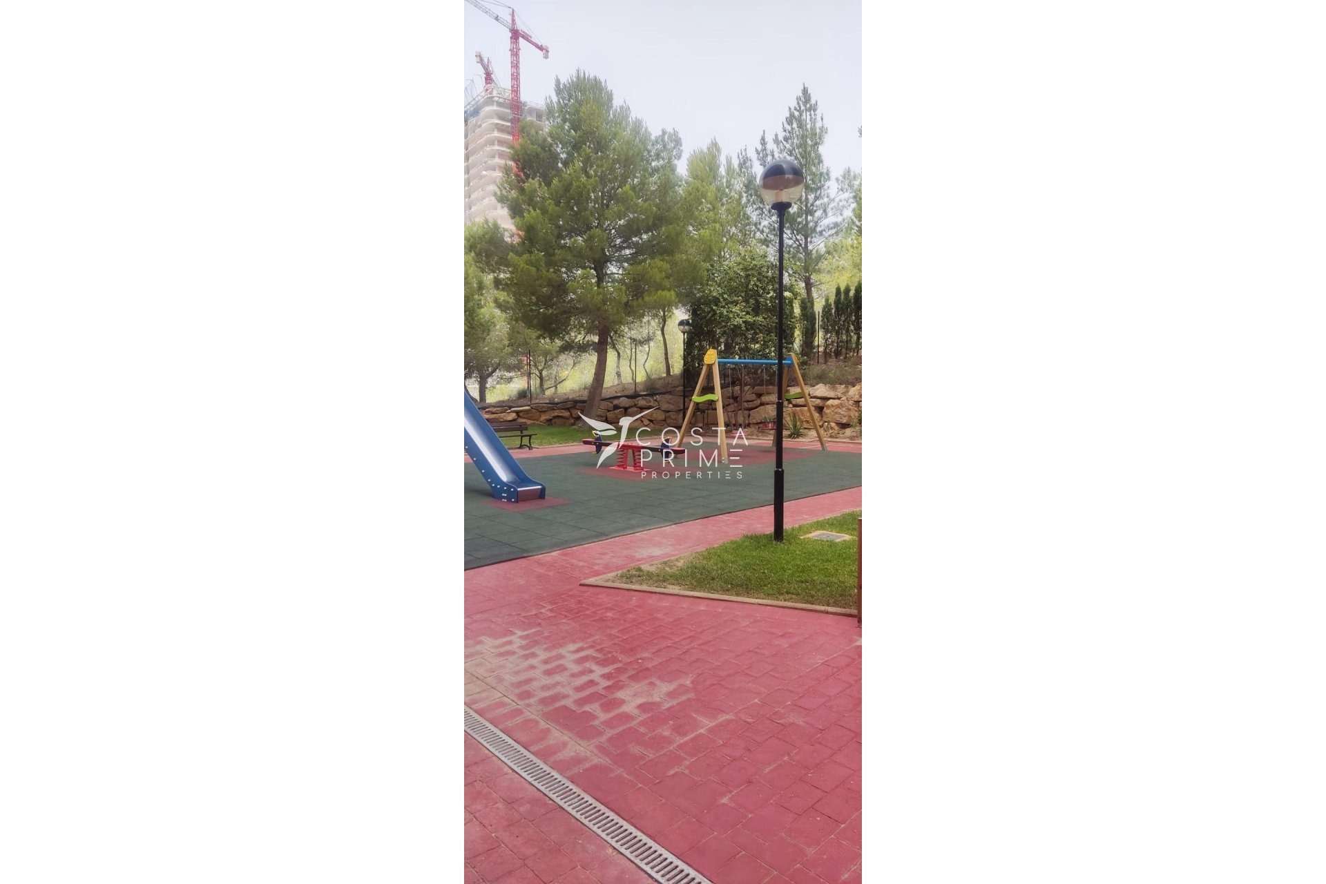 Odsprzedaż - Mieszkanie w Bloku - Benidorm