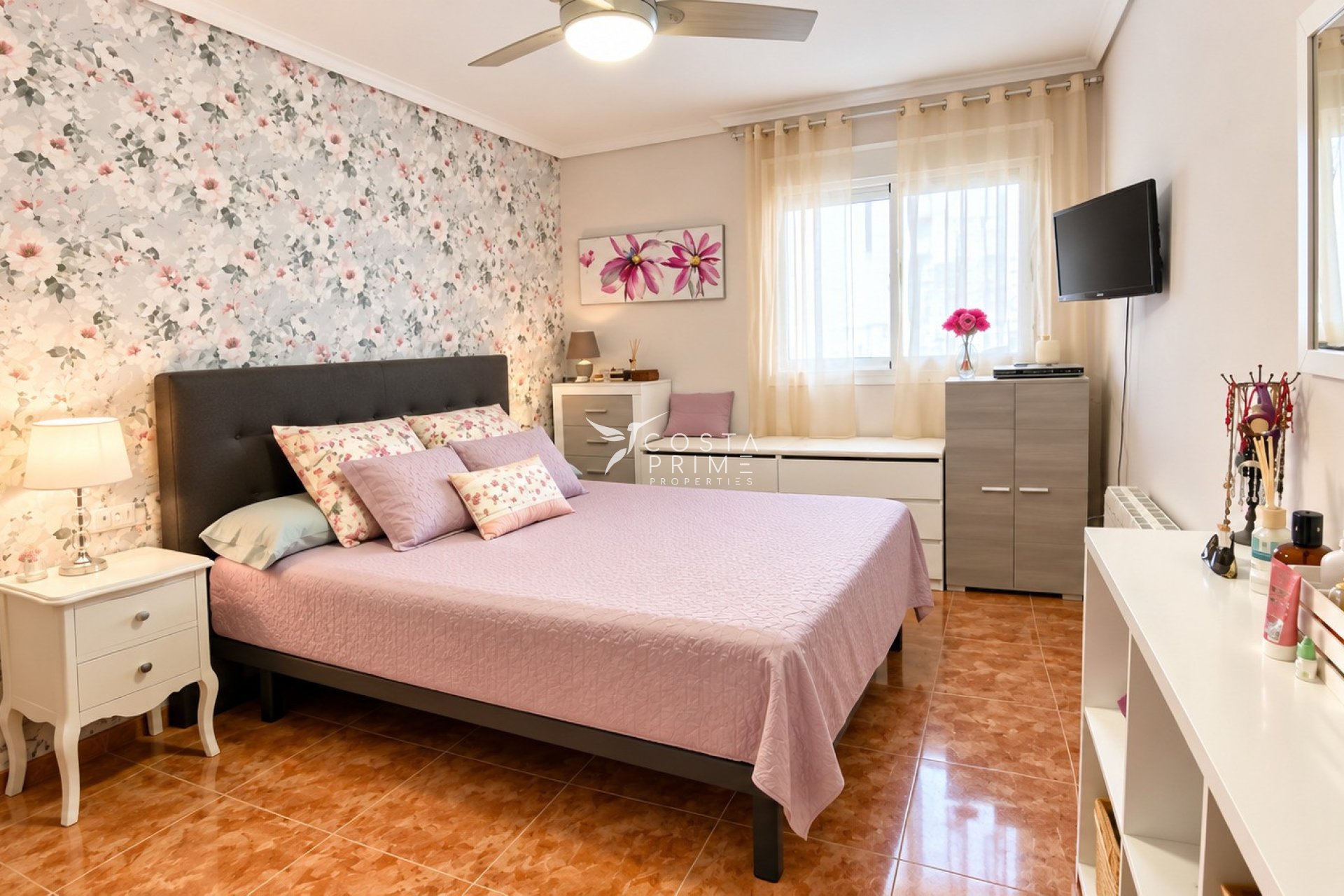 Odsprzedaż - Mieszkanie w Bloku - Benidorm
