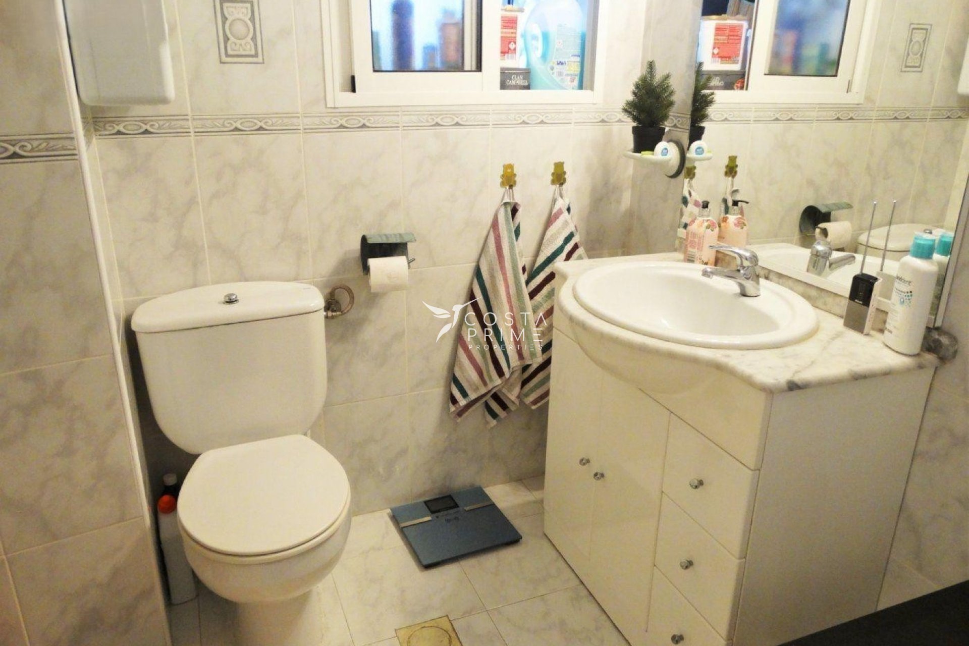 Odsprzedaż - Mieszkanie w Bloku - Benidorm