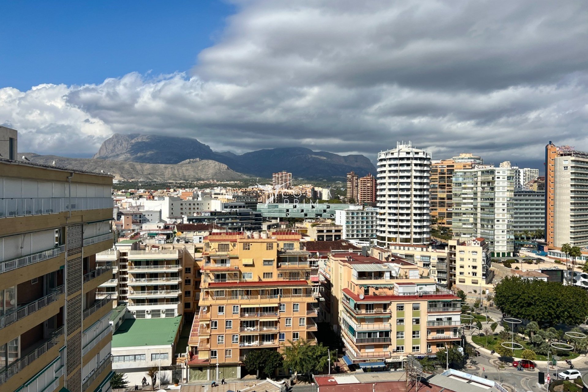 Odsprzedaż - Mieszkanie w Bloku - Benidorm