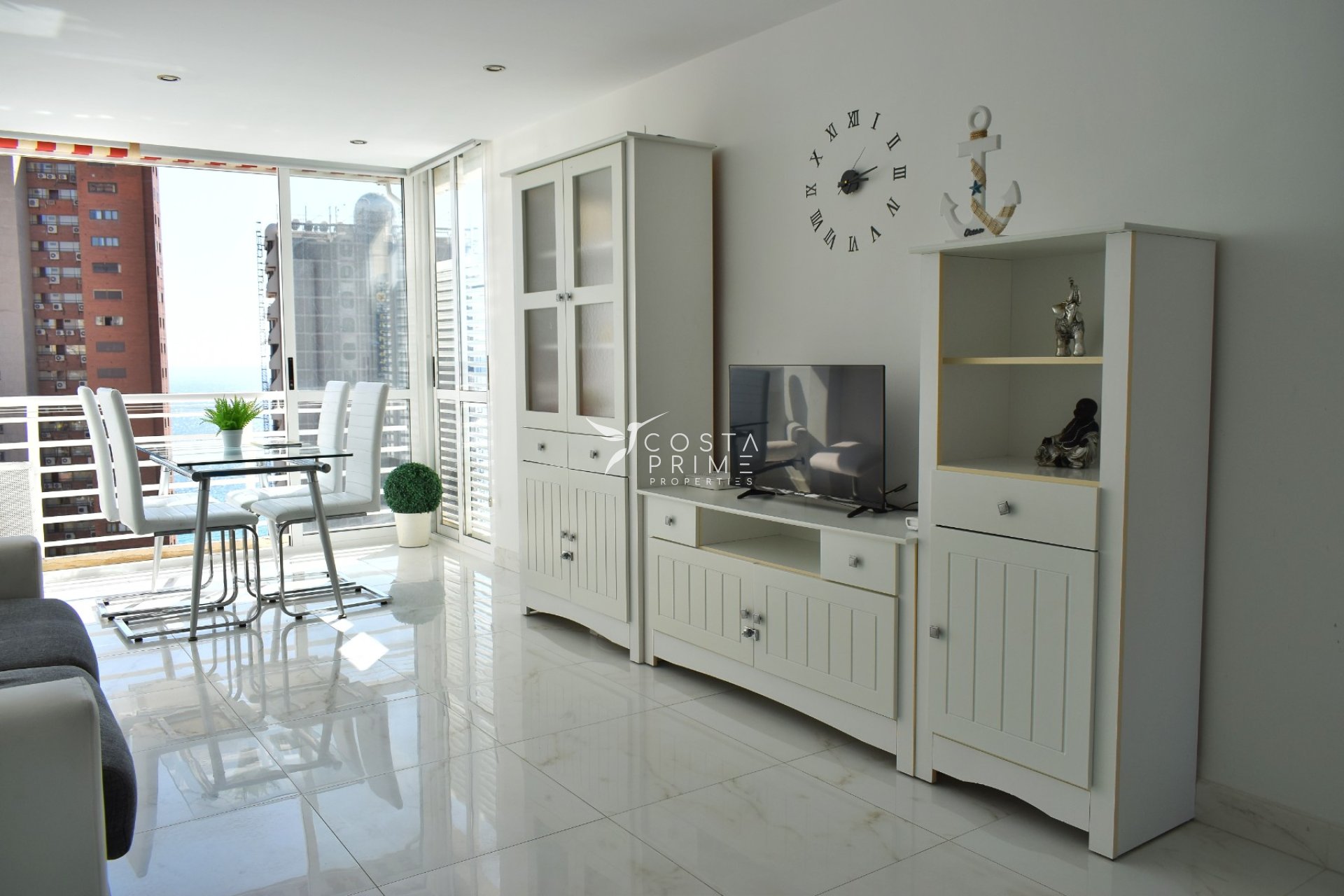 Odsprzedaż - Mieszkanie w Bloku - Benidorm