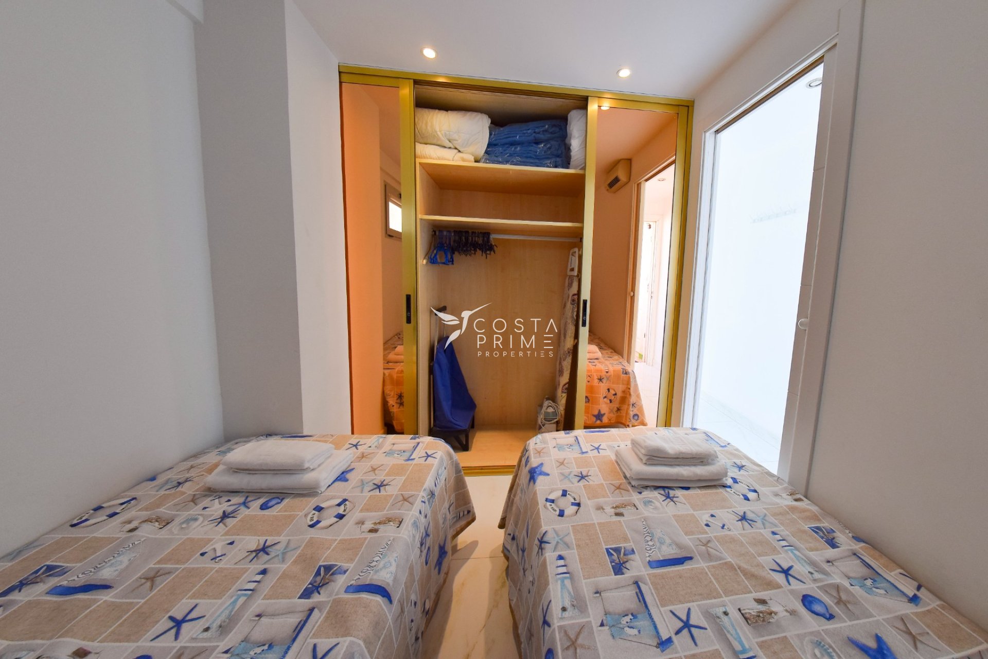 Odsprzedaż - Mieszkanie w Bloku - Benidorm