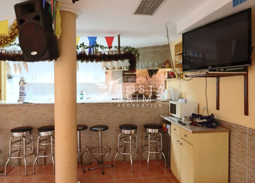 Odsprzedaż - Nieruchomości komercyjne - Benidorm