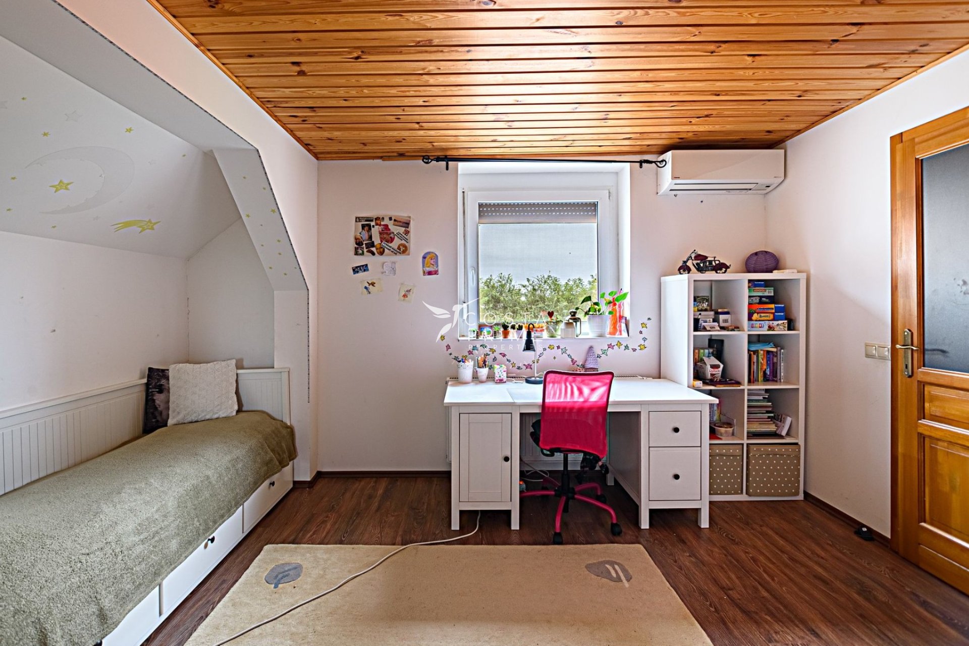 Odsprzedaż - Nieruchomości komercyjne - Finestrat