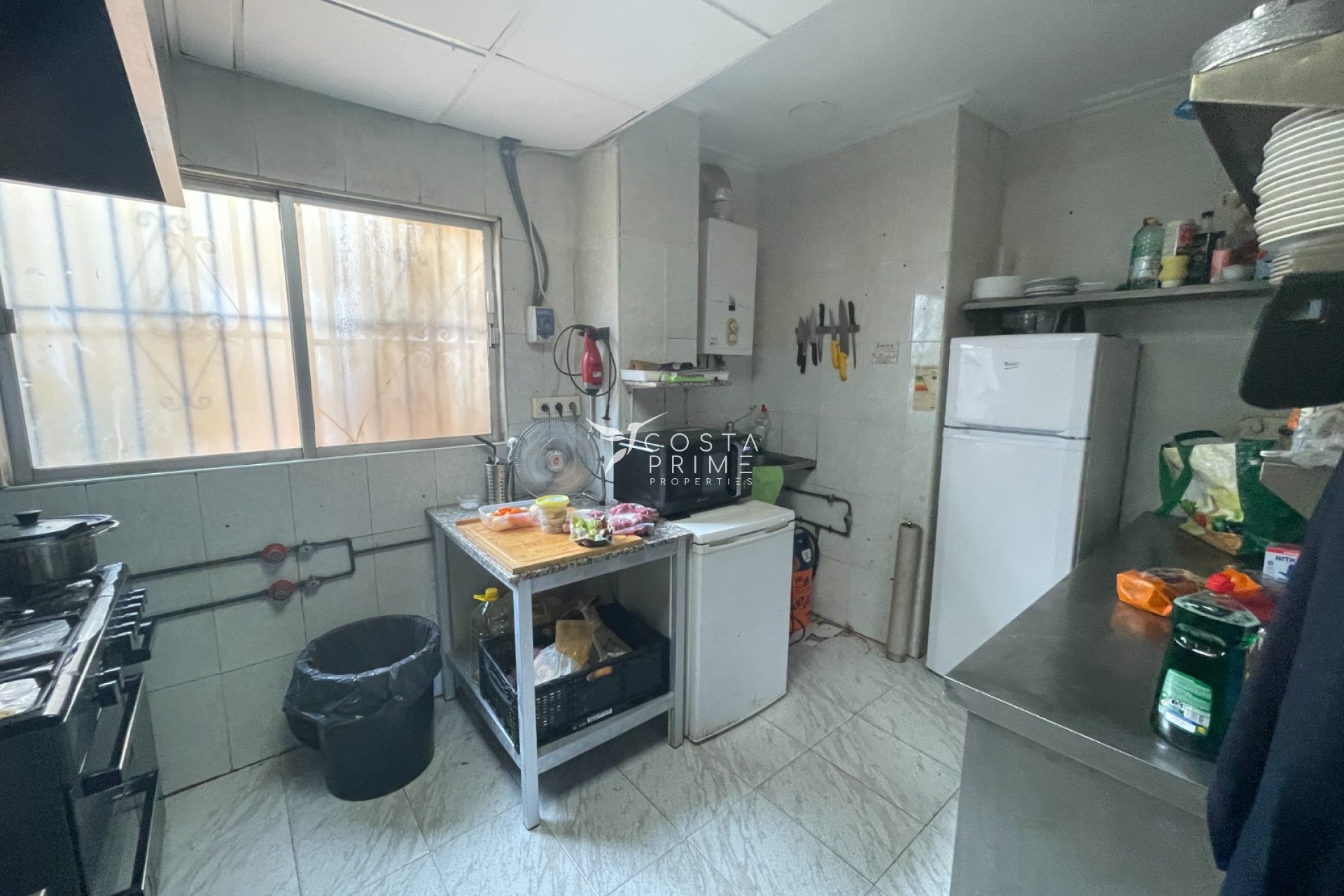 Odsprzedaż - Nieruchomości komercyjne - Torrevieja