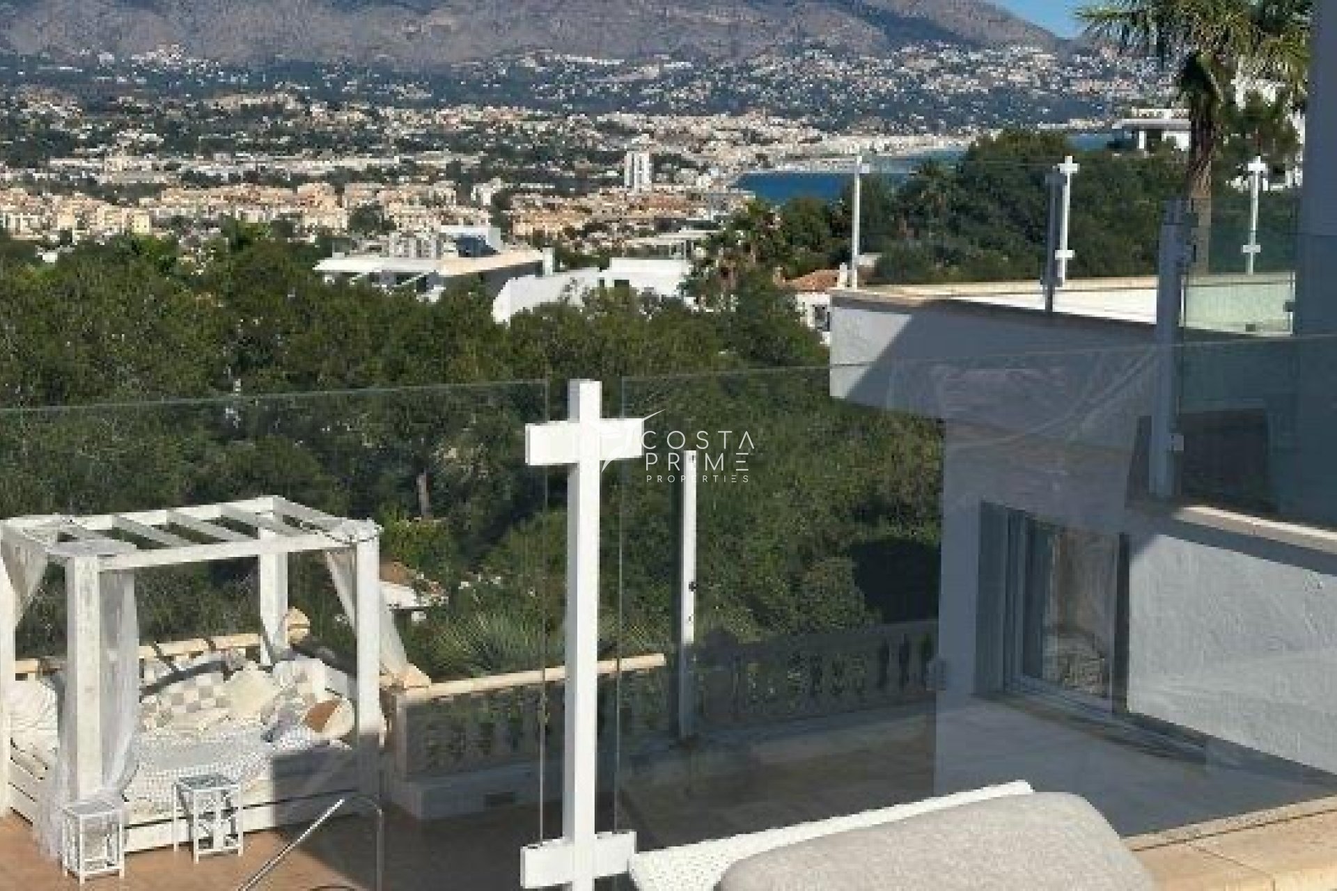 Odsprzedaż - Szalet - Albir