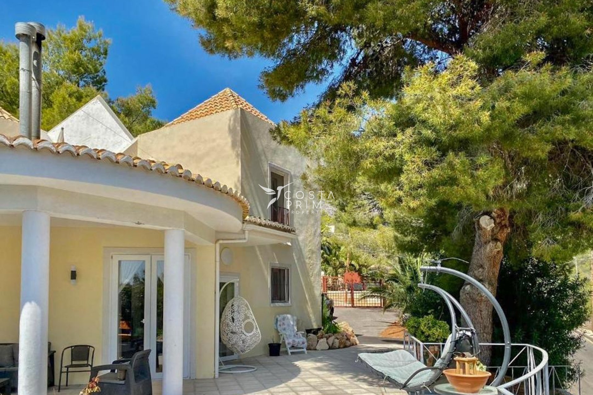 Odsprzedaż - Szalet - Altea