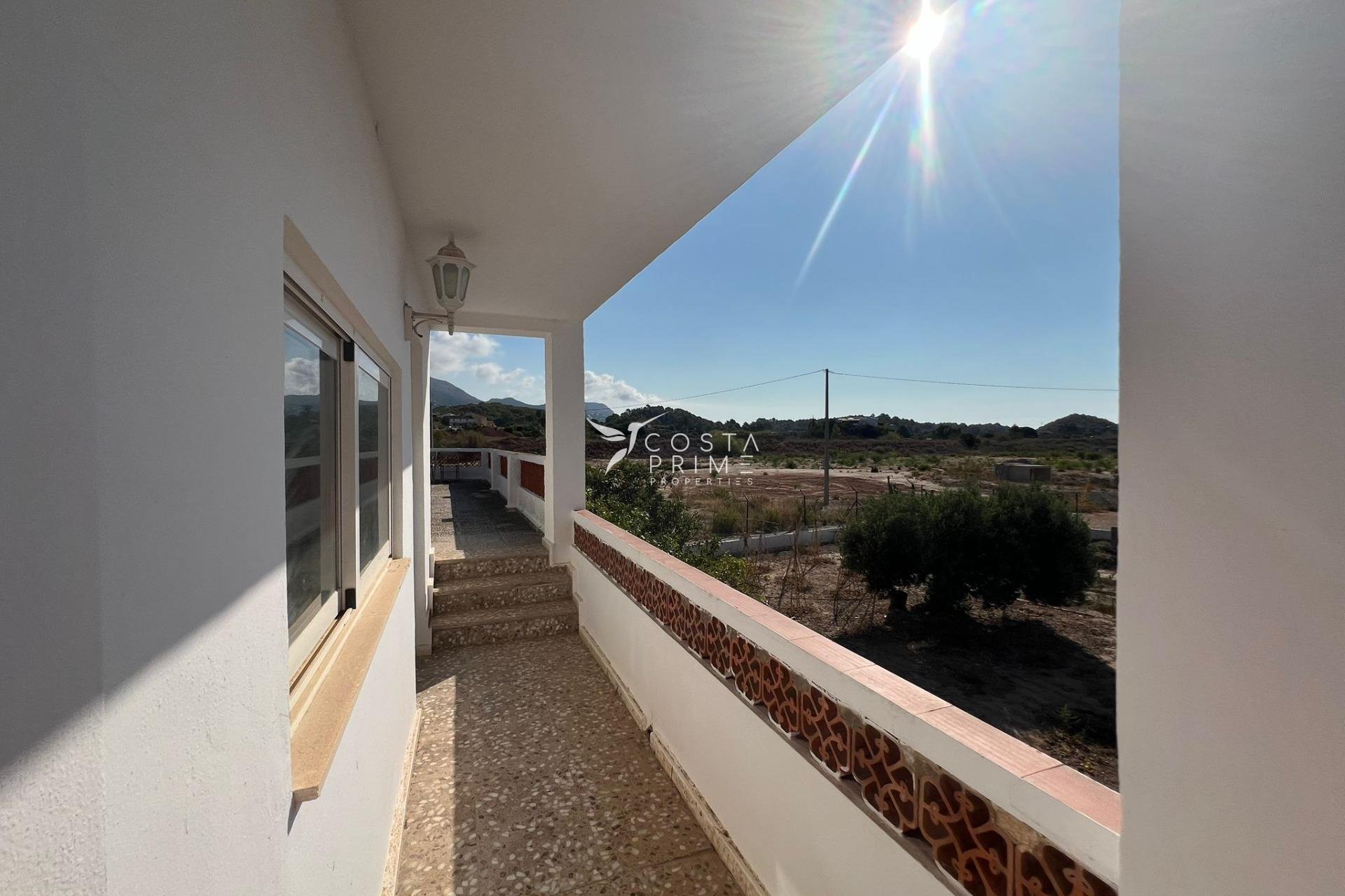 Odsprzedaż - Szalet - Altea