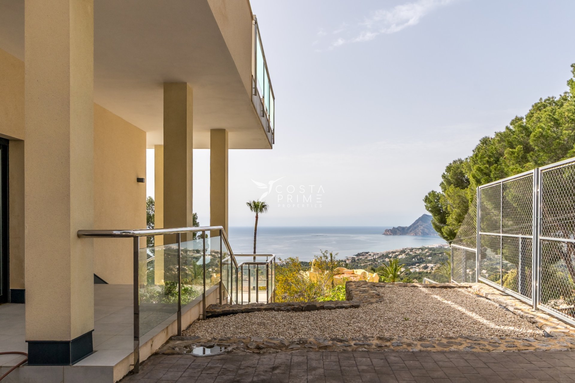 Odsprzedaż - Szalet - Altea