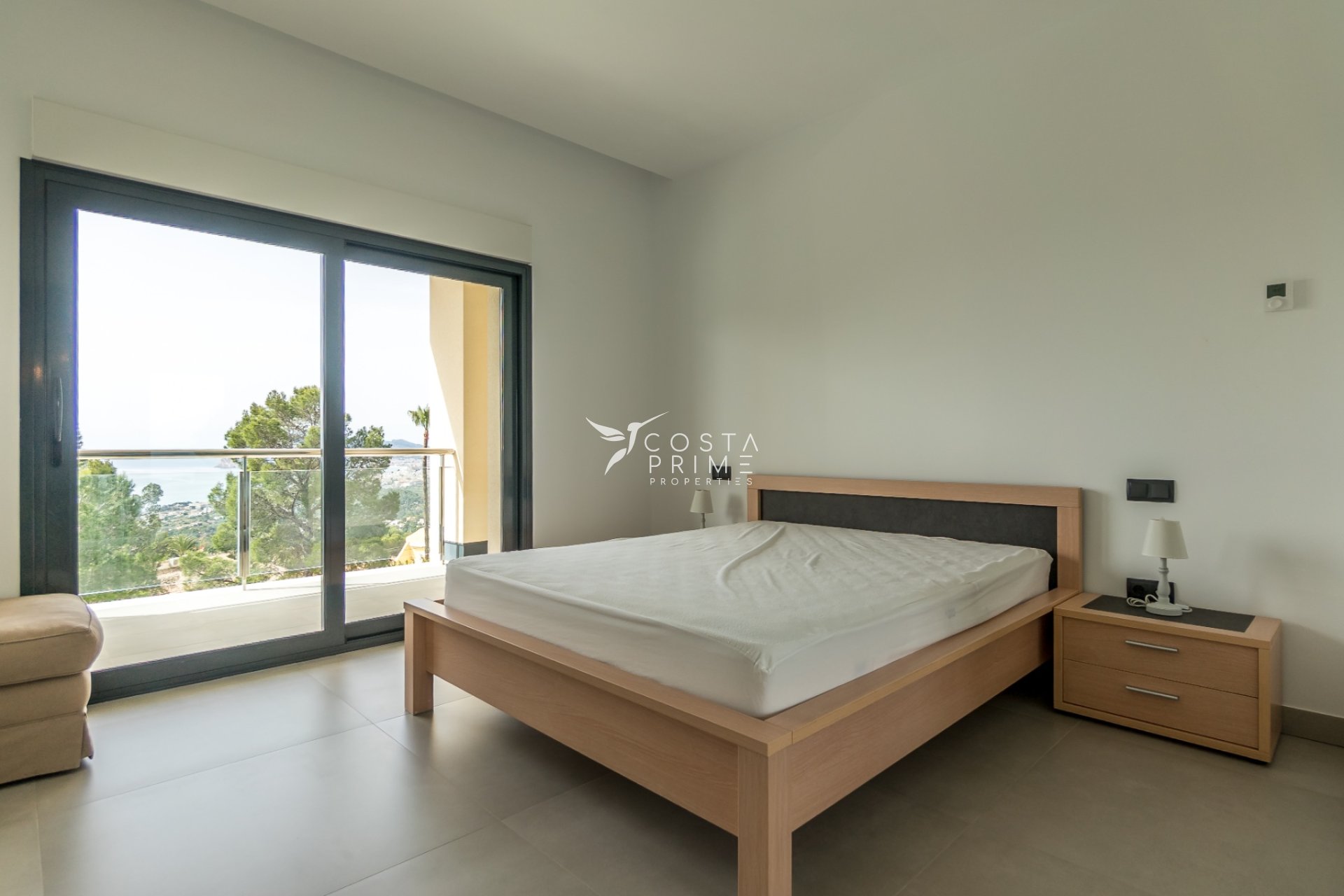 Odsprzedaż - Szalet - Altea